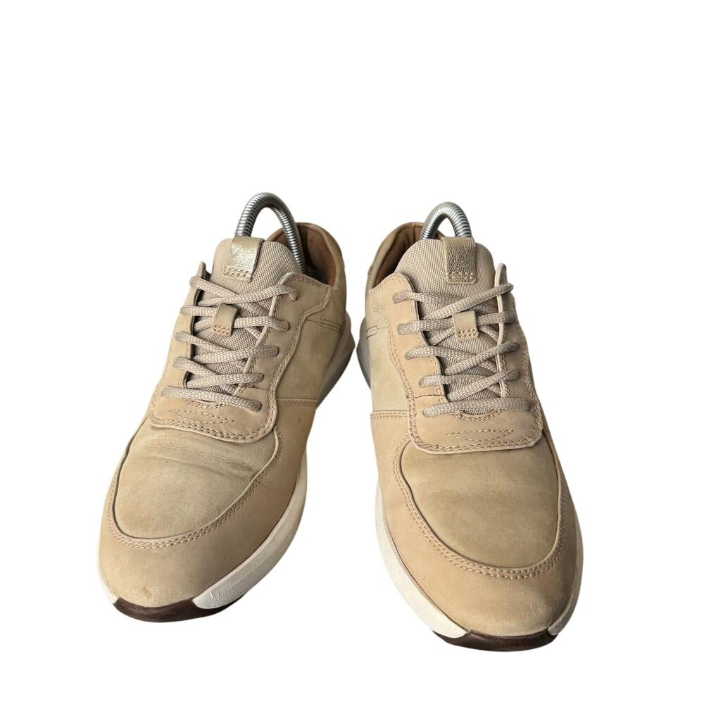 Clarks Sneakers Women’s 8.5 Tan Athletic Activewear Walking Gym Rio Sprint